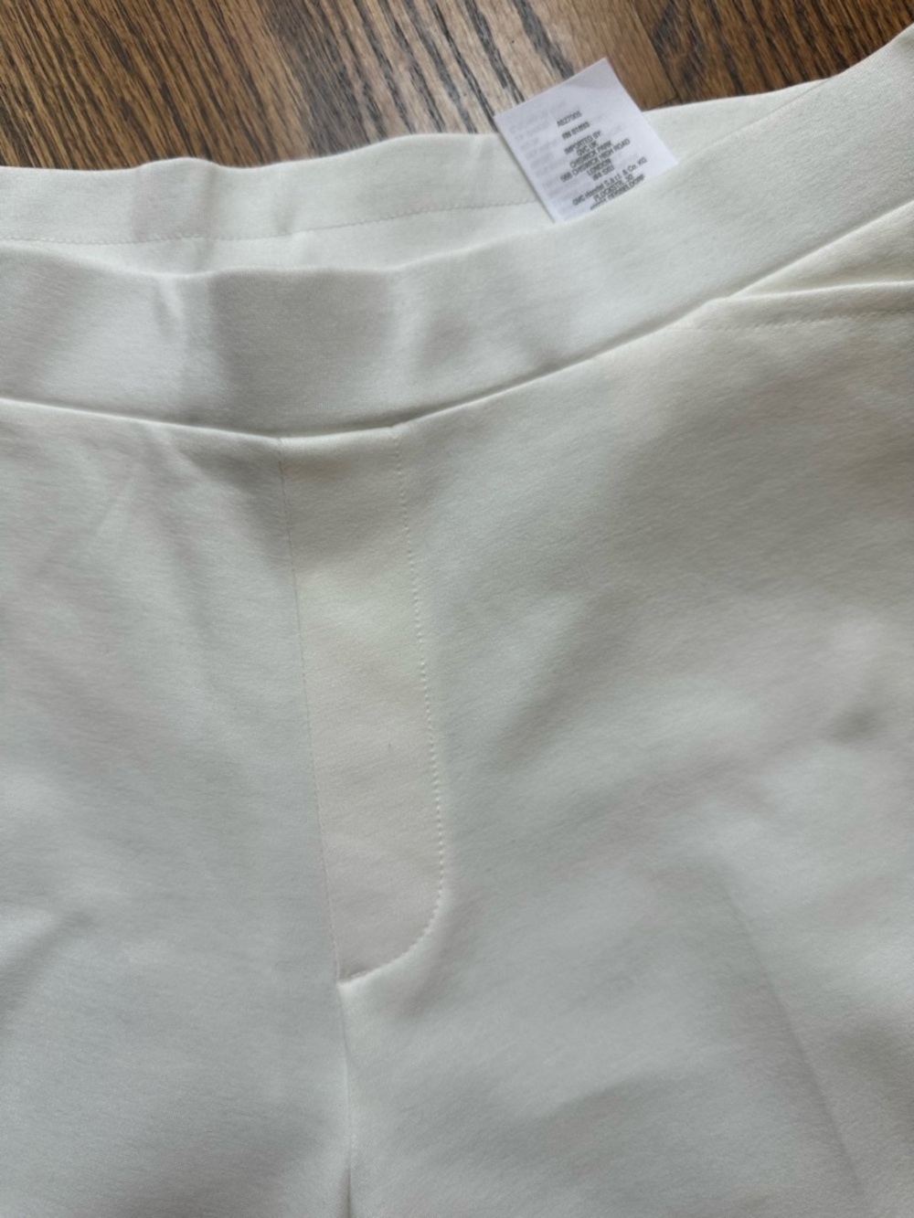 Susan Graver off White Pull-On Leggings size Medium Petite - Picture 5 of 5